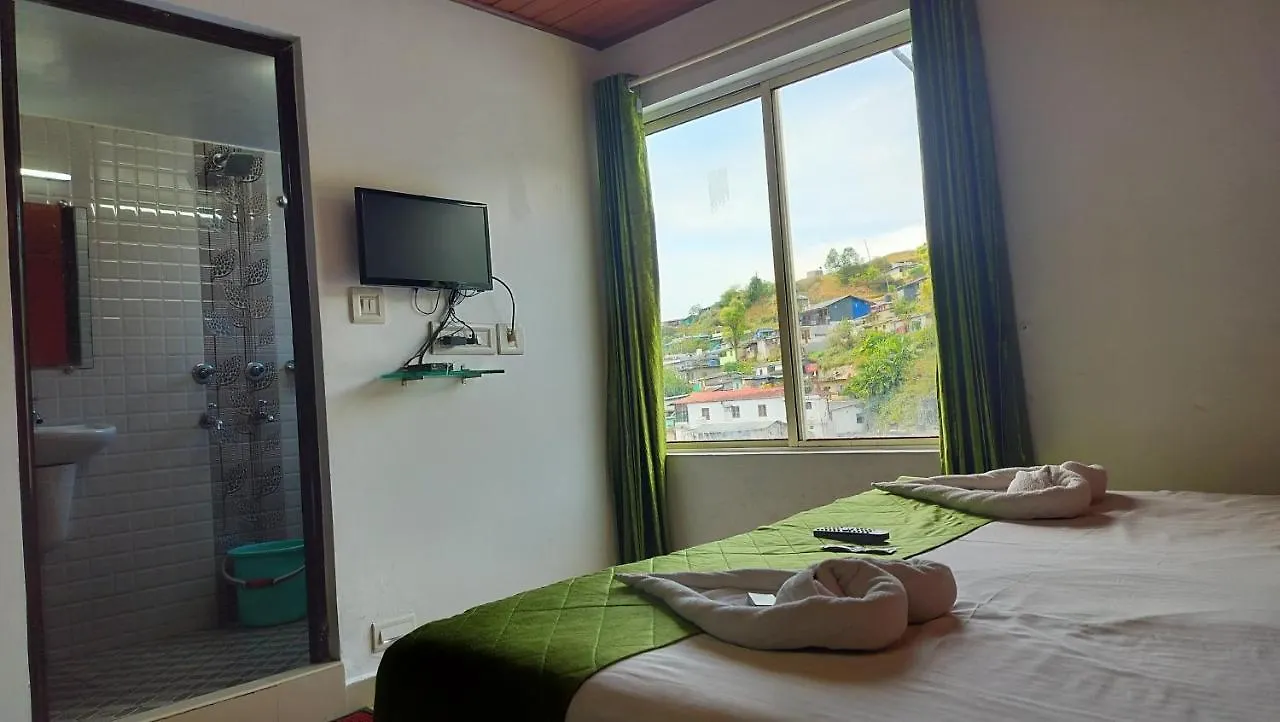 Achus Holidays Munnar